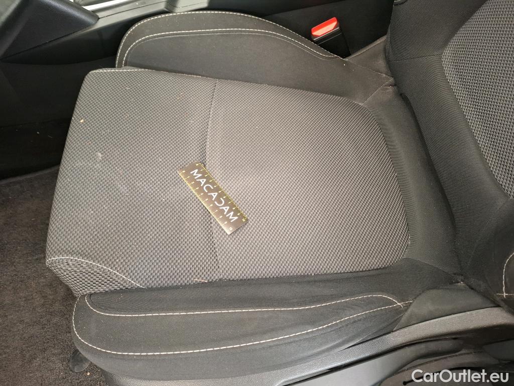  Renault  Megane  IV Berline 5pt. Société Air Nav 1.5 dCi 90CV BVM6 E6 #58