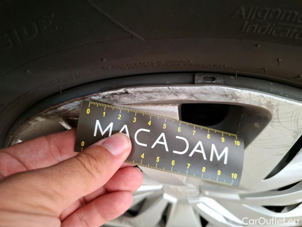  Peugeot  208  Premium 1.5 HDi 100CV BVM6 E6d #26