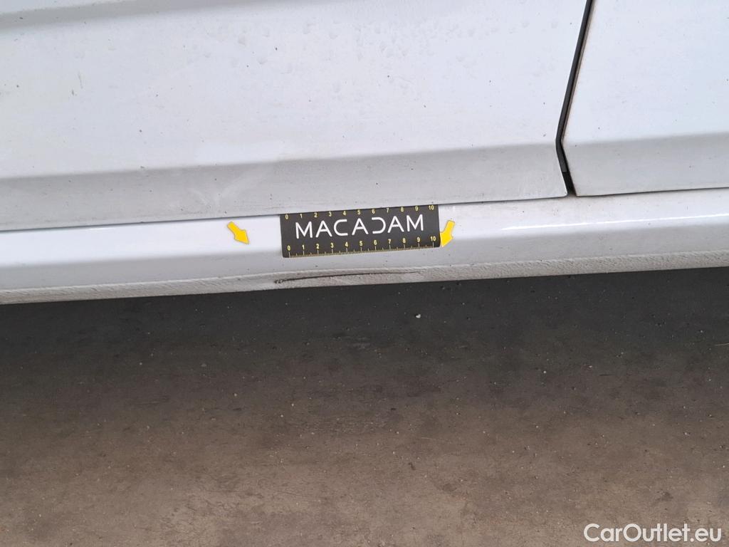  Renault  Megane  IV Berline 5pt. Société Air Nav 1.5 dCi 90CV BVM6 E6 #30