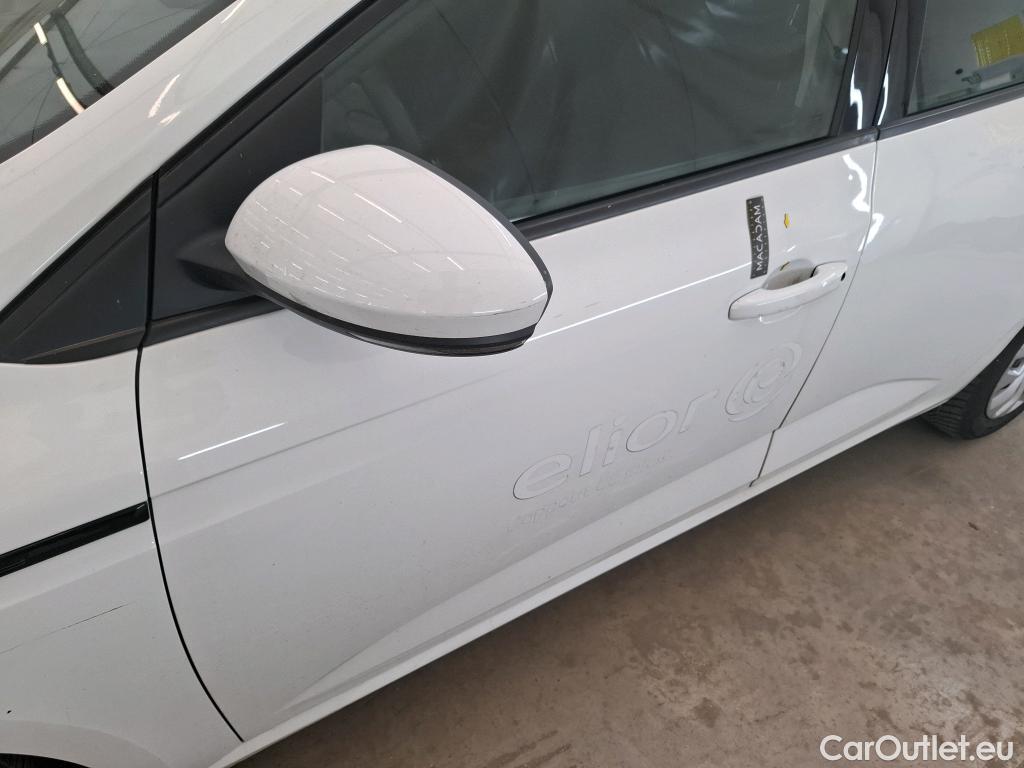  Renault  Megane  IV Berline 5pt. Société Air Nav 1.5 dCi 90CV BVM6 E6 #33