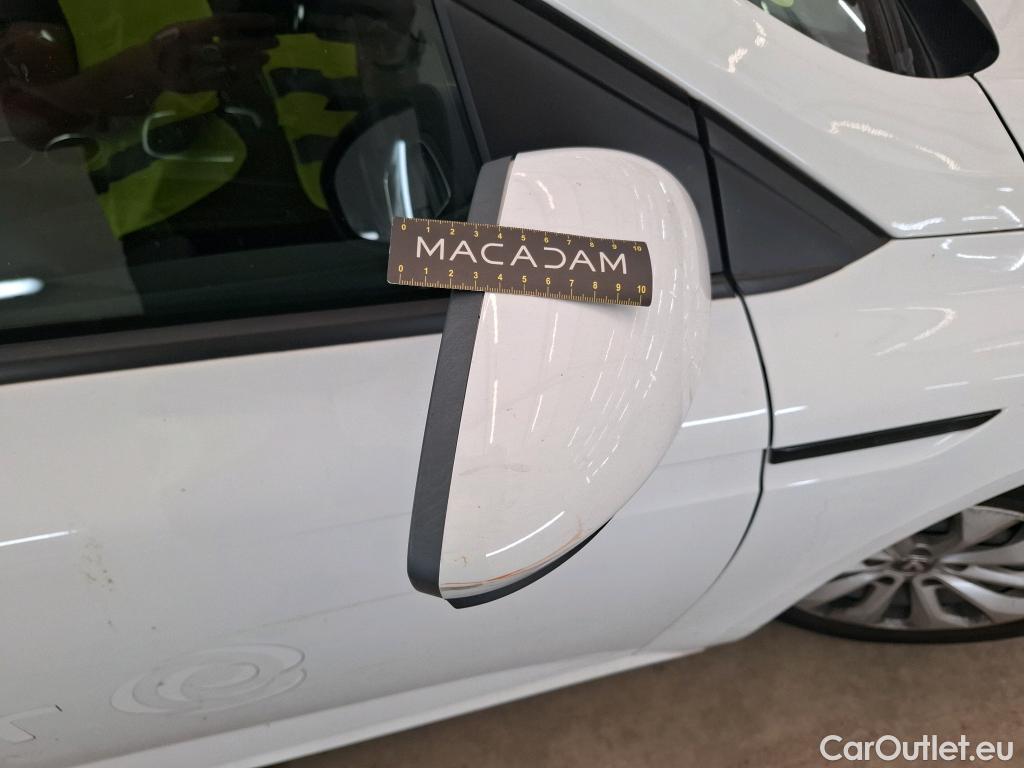  Renault  Megane  IV Berline 5pt. Société Air Nav 1.5 dCi 90CV BVM6 E6 #69