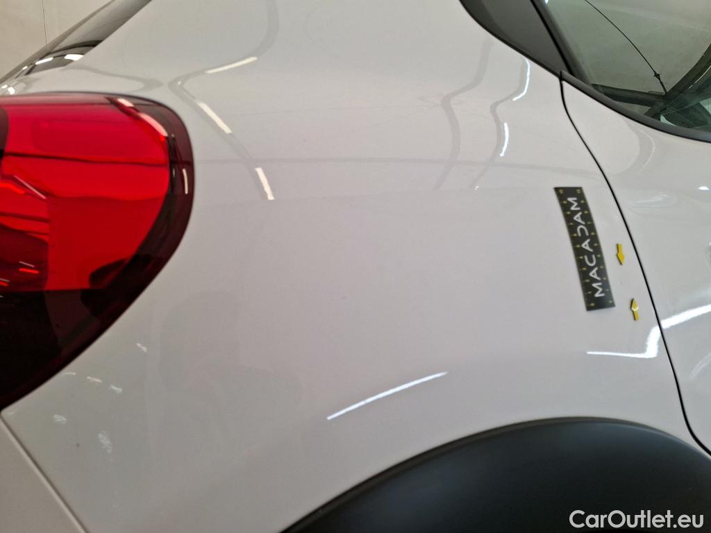  Citroen  C3  Société Feel 1.5 BlueHDI 100CV BVM6 E6d #1