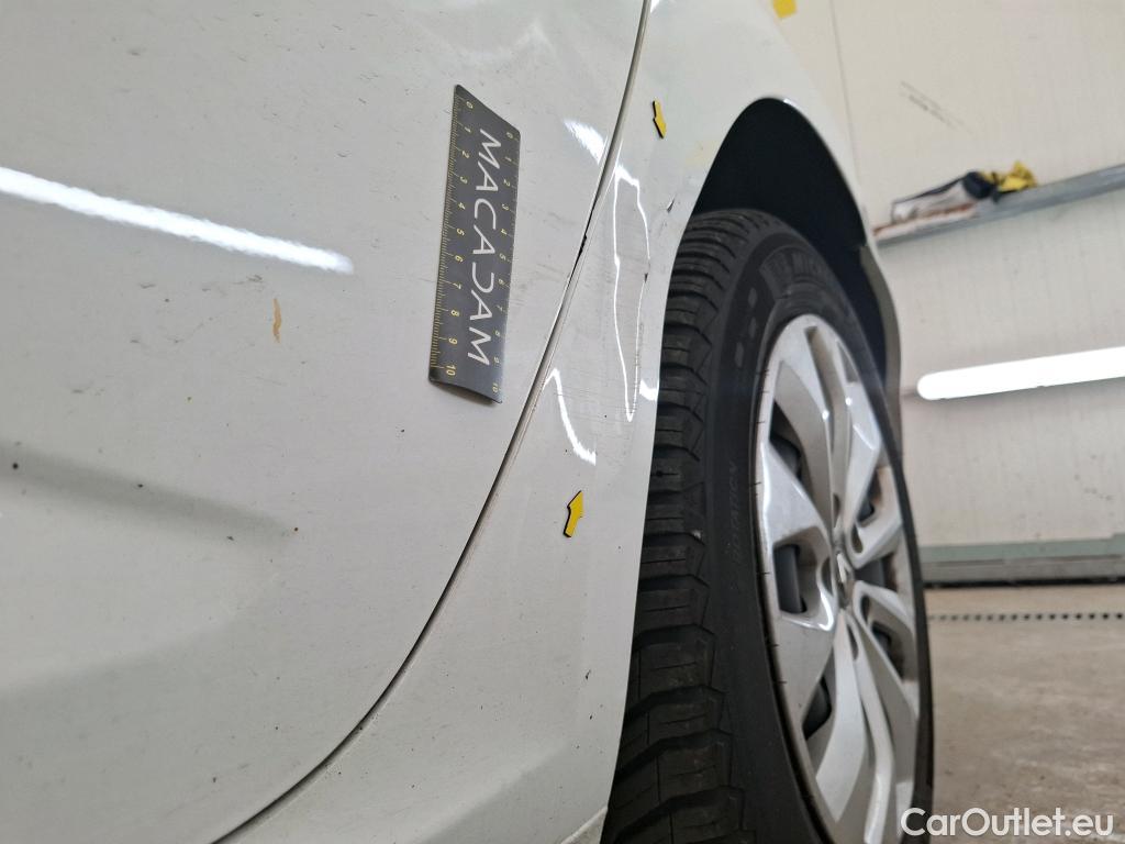  Renault  Megane  IV Berline 5pt. Société Air Nav 1.5 dCi 90CV BVM6 E6 #17