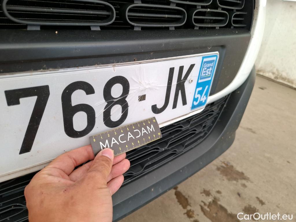 Citroen  C3  Société Feel 1.5 BlueHDI 100CV BVM6 E6d #13