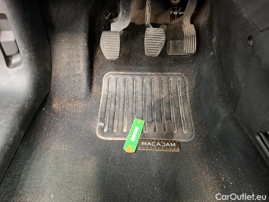  Peugeot  208  Affaire Premium Pack 1.5 HDi 100CV BVM5 E6dT #1