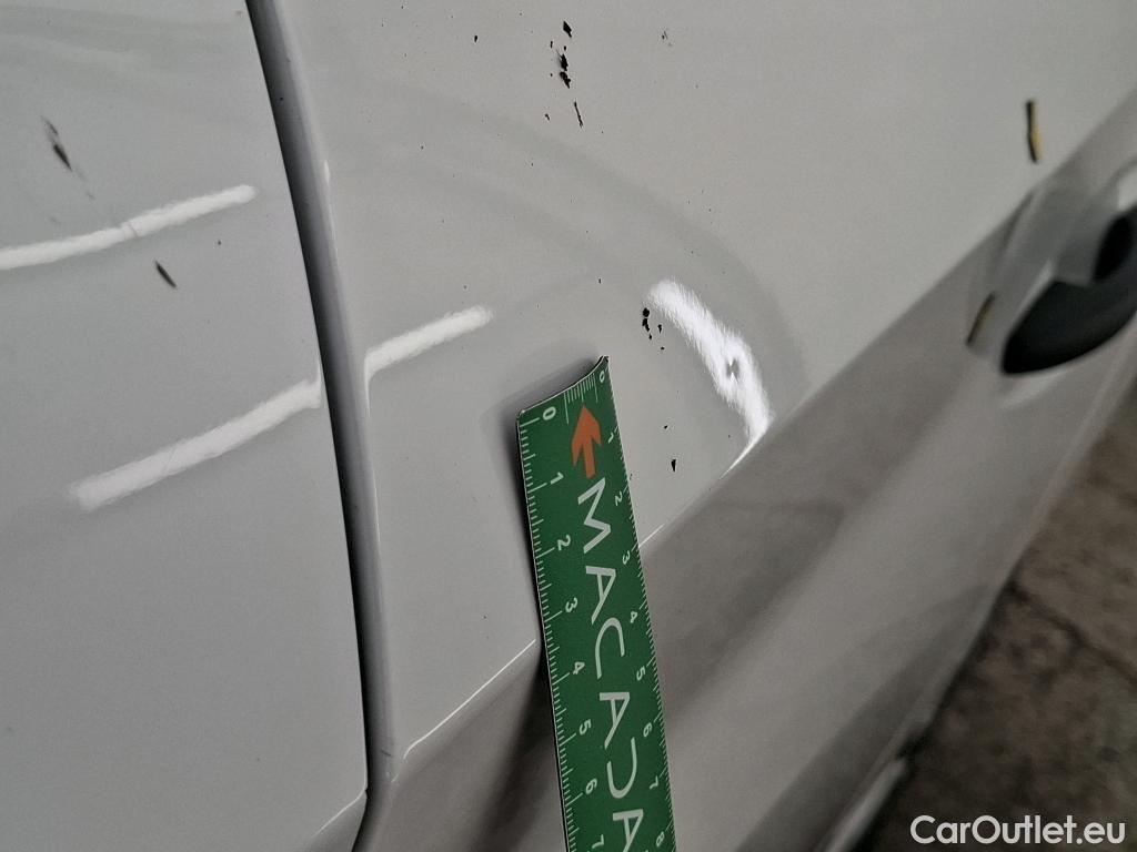  Peugeot  208  Premium 1.5 HDi 100CV BVM6 E6d #18