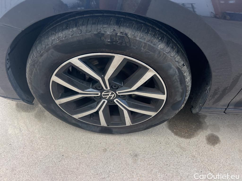  Volkswagen  Passat VOLKSWAGEN  / 2019 / 4P / sedán Executive 1.5 TSI 110kW (150CV) DSG #3