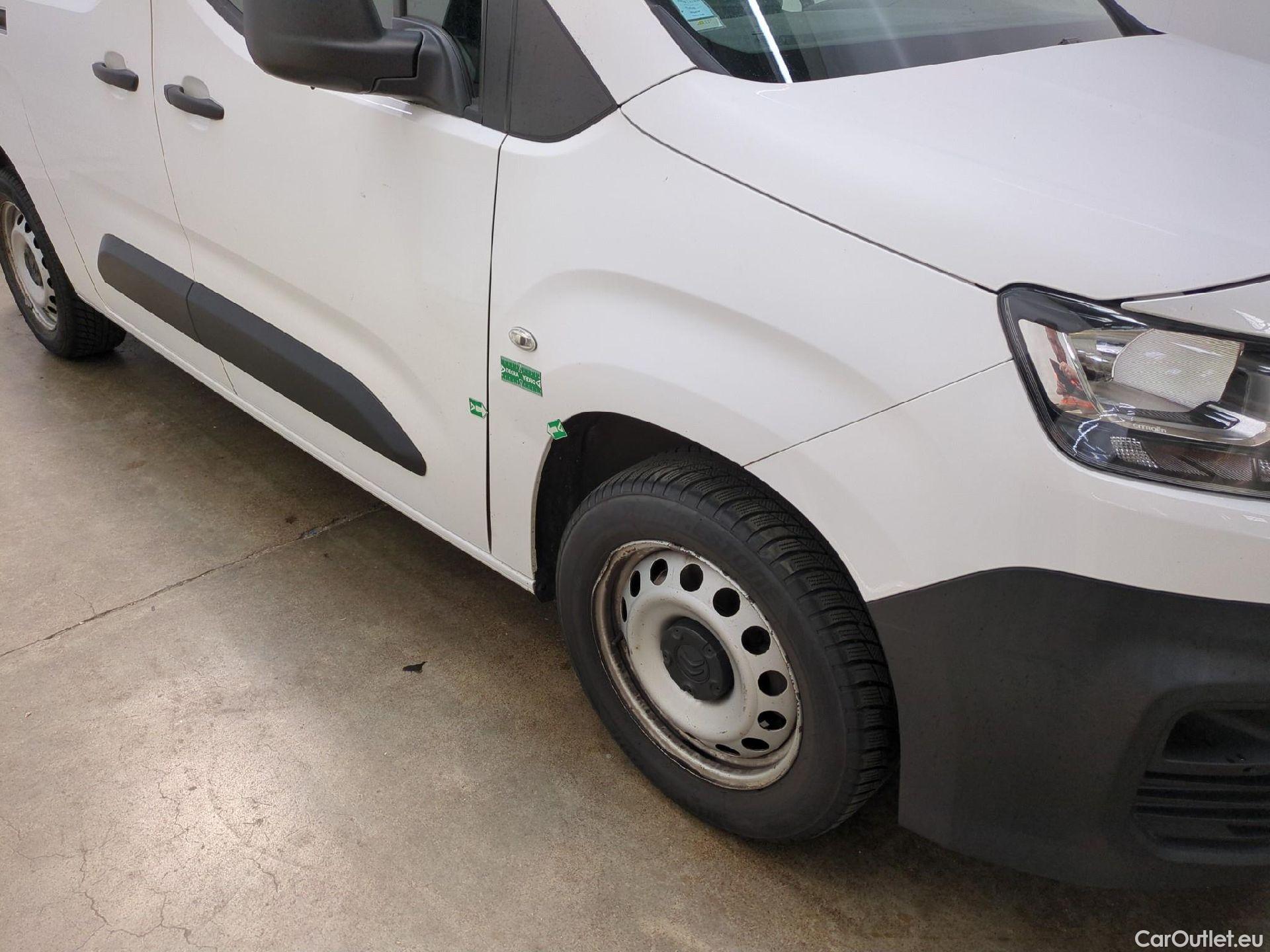  Citroen  Berlingo  Fourgon Club XL 950 1.5 BlueHDi 100CV BVM5 E6dT #25