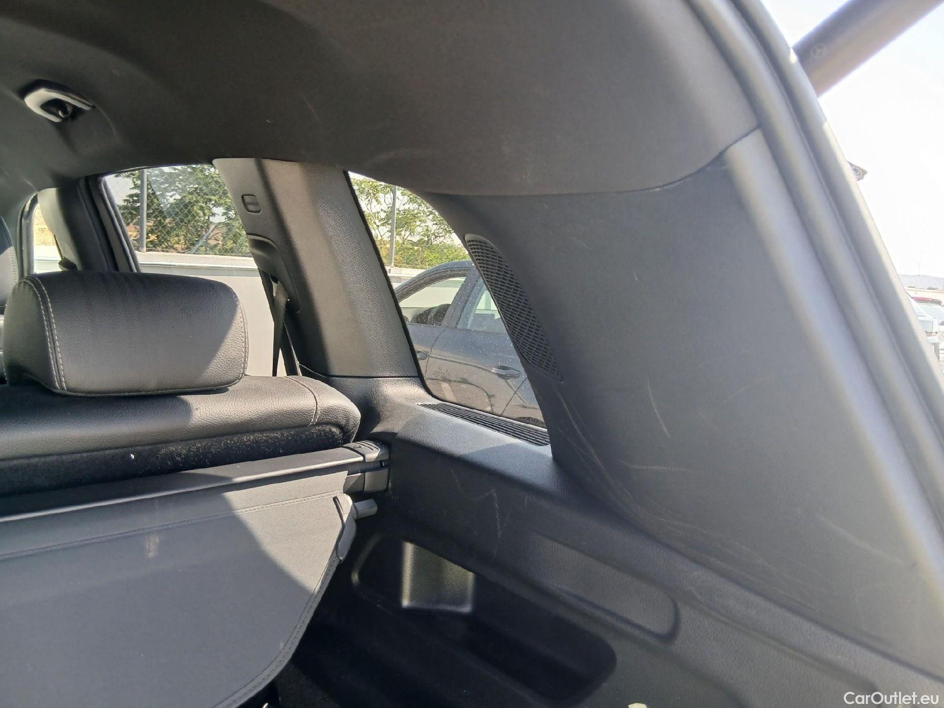  Mercedes  GLB MERCEDES-BENZ  / 2019 / 5P / todoterreno 2.0  200 D DCT 110KW (150CV) (AC) #27