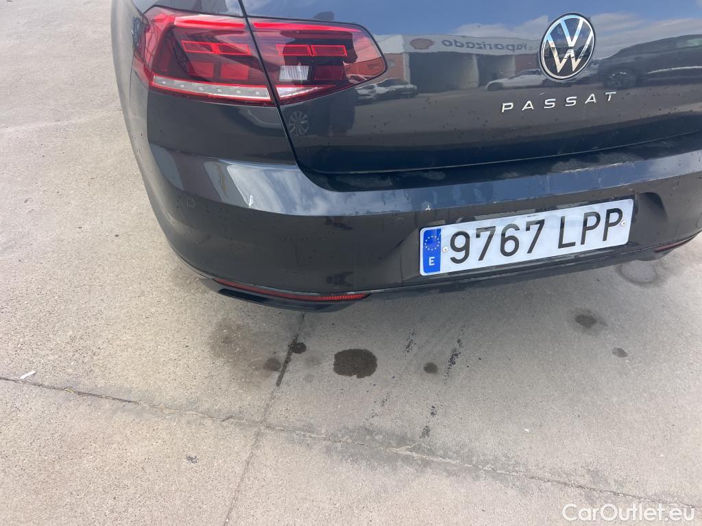  Volkswagen  Passat VOLKSWAGEN  / 2019 / 4P / sedán Executive 1.5 TSI 110kW (150CV) DSG #23
