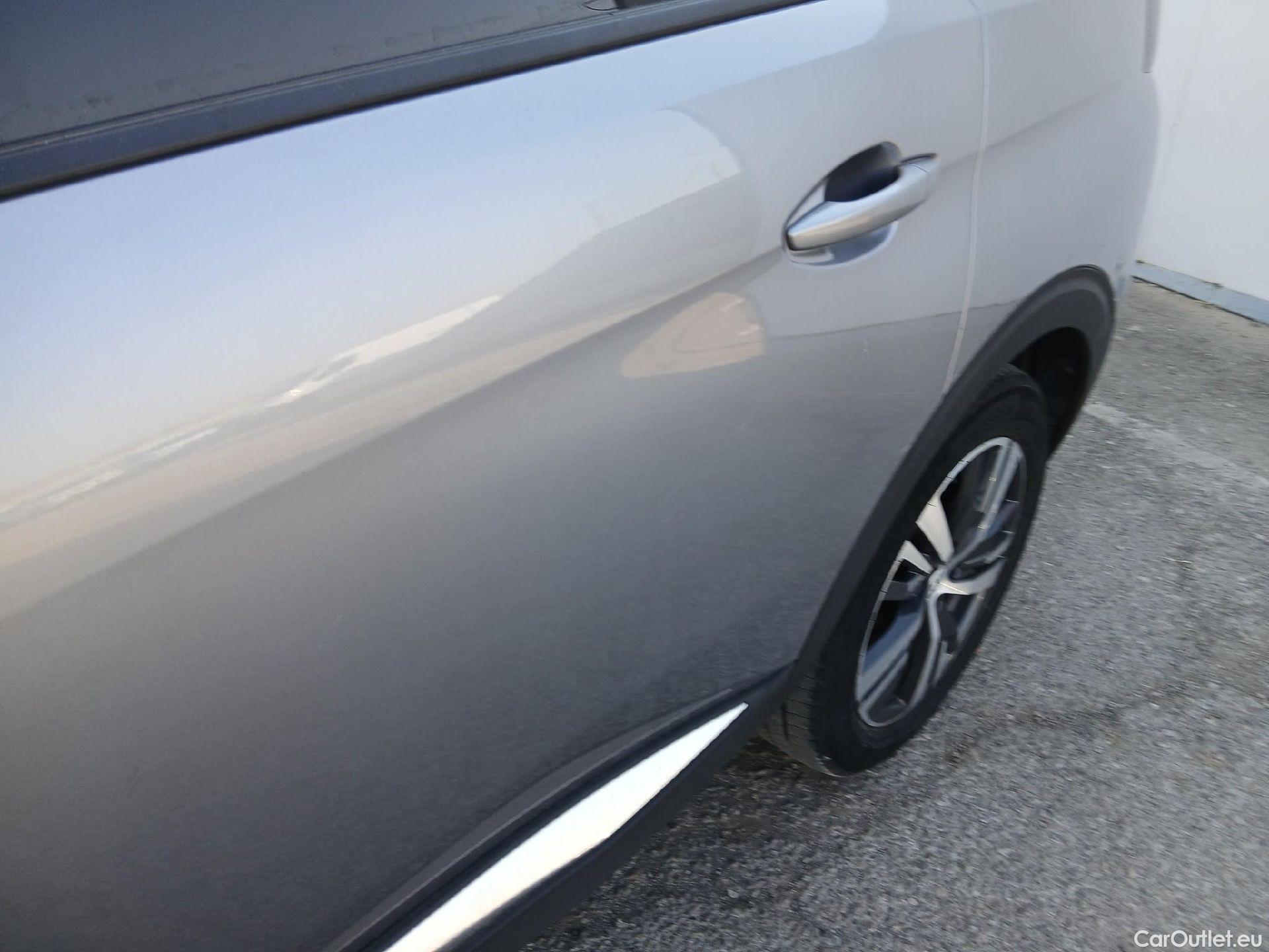  Peugeot  5008 PEUGEOT  / 2020 / 5P / todoterreno 1.5 BlueHDi 96kW S&S Allure Pack EAT8 #10
