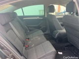  Volkswagen  Passat VOLKSWAGEN  / 2019 / 4P / sedán Executive 1.5 TSI 110kW (150CV) DSG #7