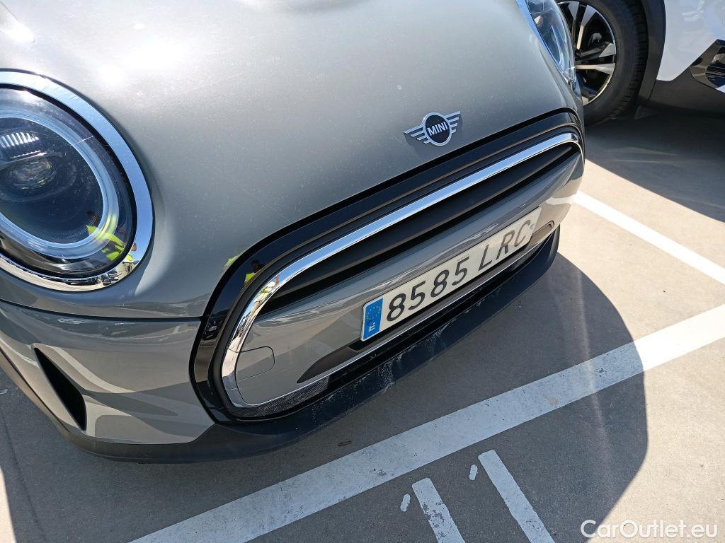  Mini  Mini   / 2021 / 3P / berlina con portón ONE #1