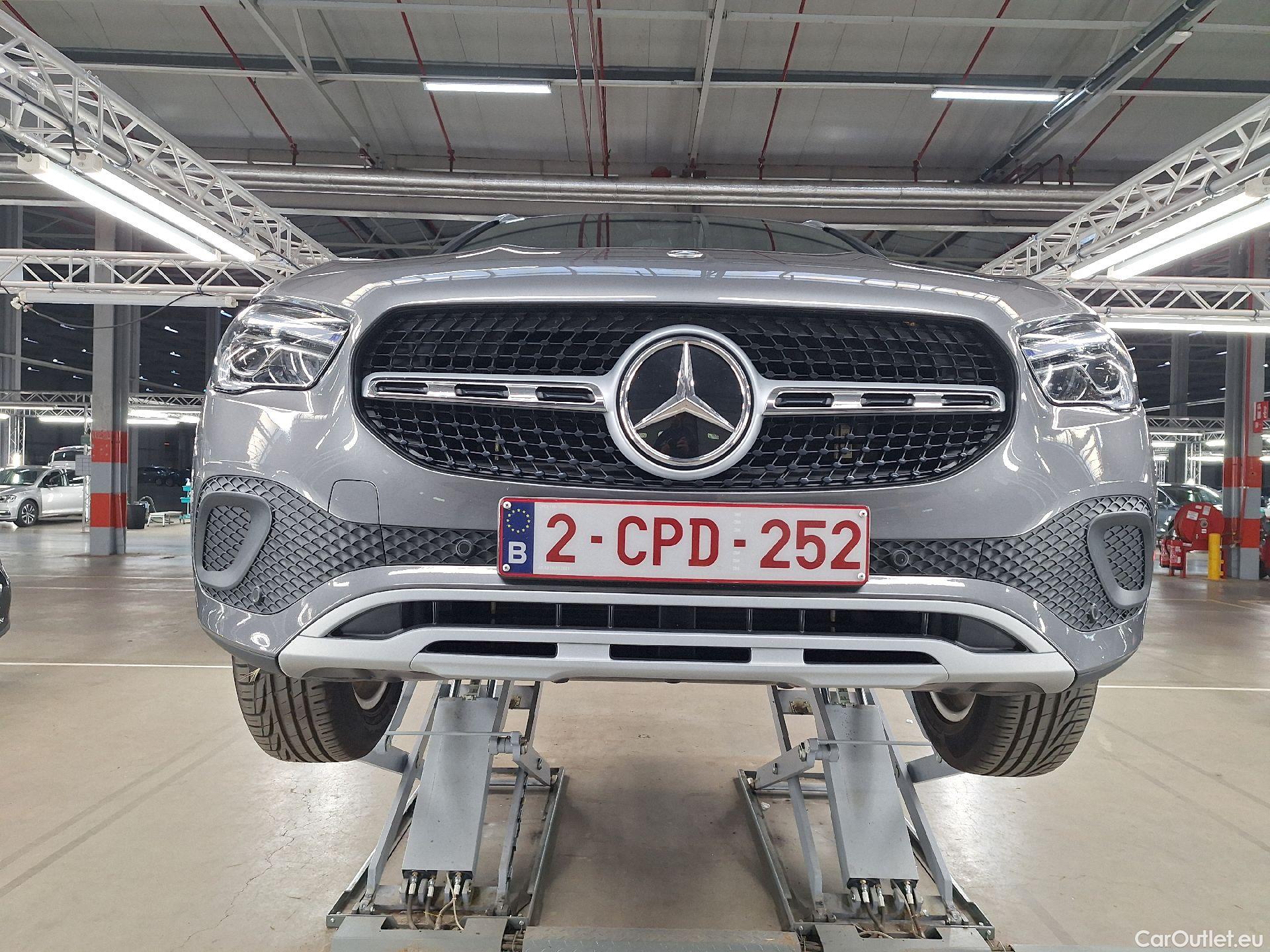  Mercedes  GLA Mercedes,  '20 PHEV, Mercedes-Benz   250e Business Line 5d #18