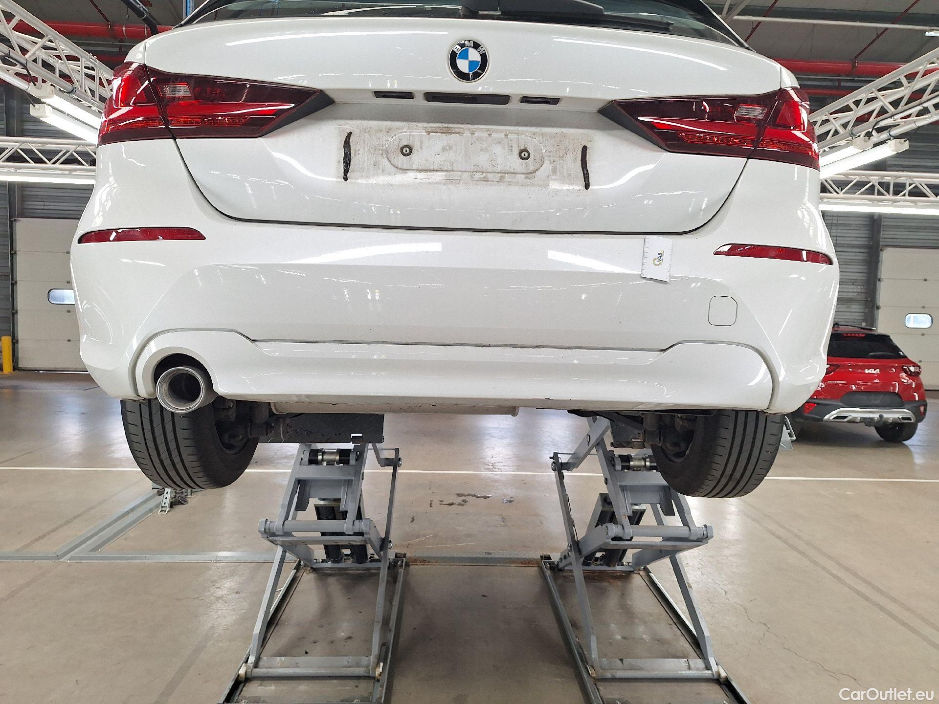  Bmw  Serie 1 BMW, 1-serie '19, BMW 1 Reeks Hatch 116dA (85 kW) 5d #16