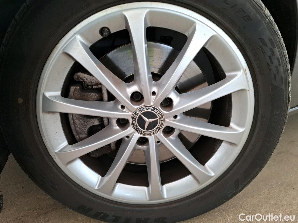  Mercedes  A-Klasse MERCEDES-BENZ Classe A Compact / 2018 / 5P / Berline A 250 e Progressive Line 8G-DCT #15