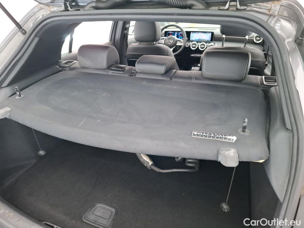  Mercedes  A-Klasse MERCEDES-BENZ Classe A Compact / 2018 / 5P / Berline A 250 e Progressive Line 8G-DCT #9