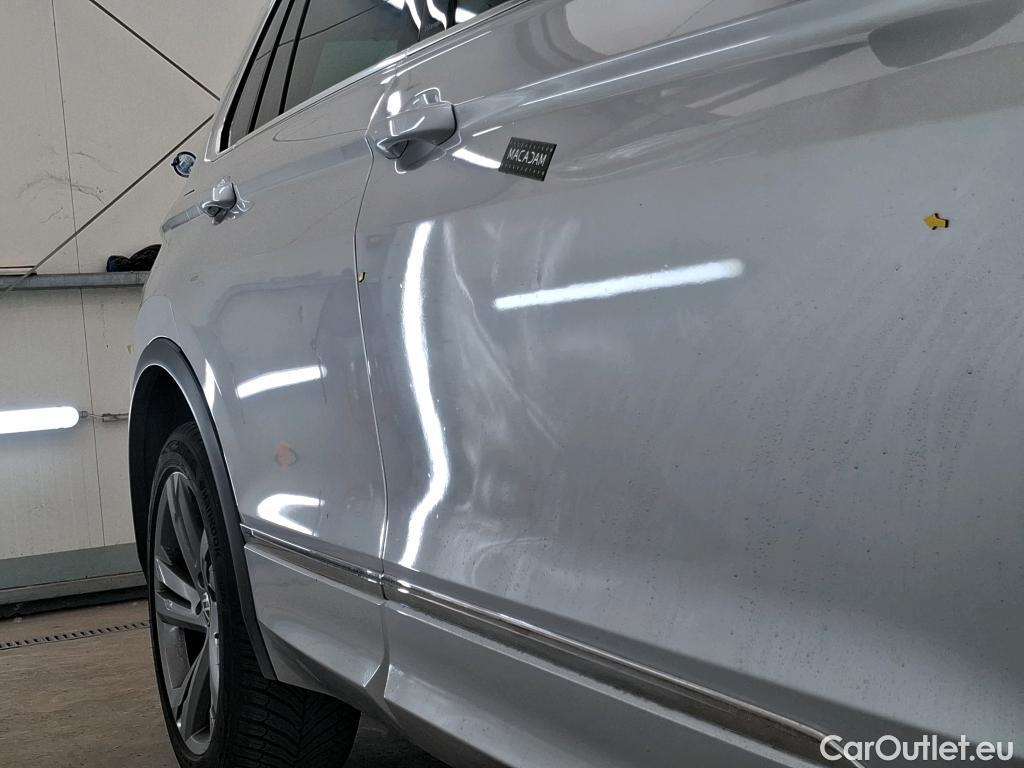  Volkswagen  Tiguan  / 2020 / 5P / SUV 1.4 eHybrid 245 DSG6 R-Line Exclusive #17