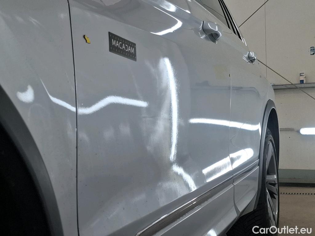  Volkswagen  Tiguan  / 2020 / 5P / SUV 1.4 eHybrid 245 DSG6 R-Line Exclusive #9