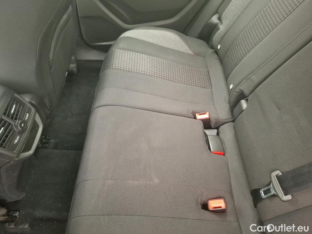  Peugeot  3008  Active Pack 1.2 PureTech 130CV BVM6 E6d #30