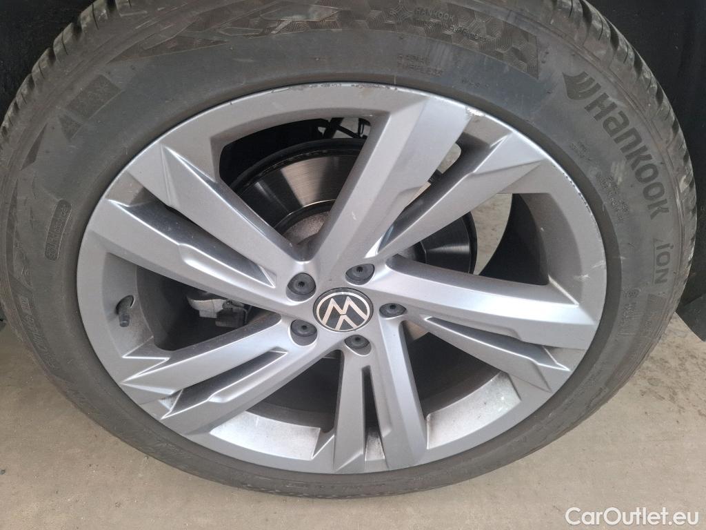  Volkswagen  Tiguan  / 2020 / 5P / SUV 1.4 eHybrid 245 DSG6 R-Line Exclusive #33