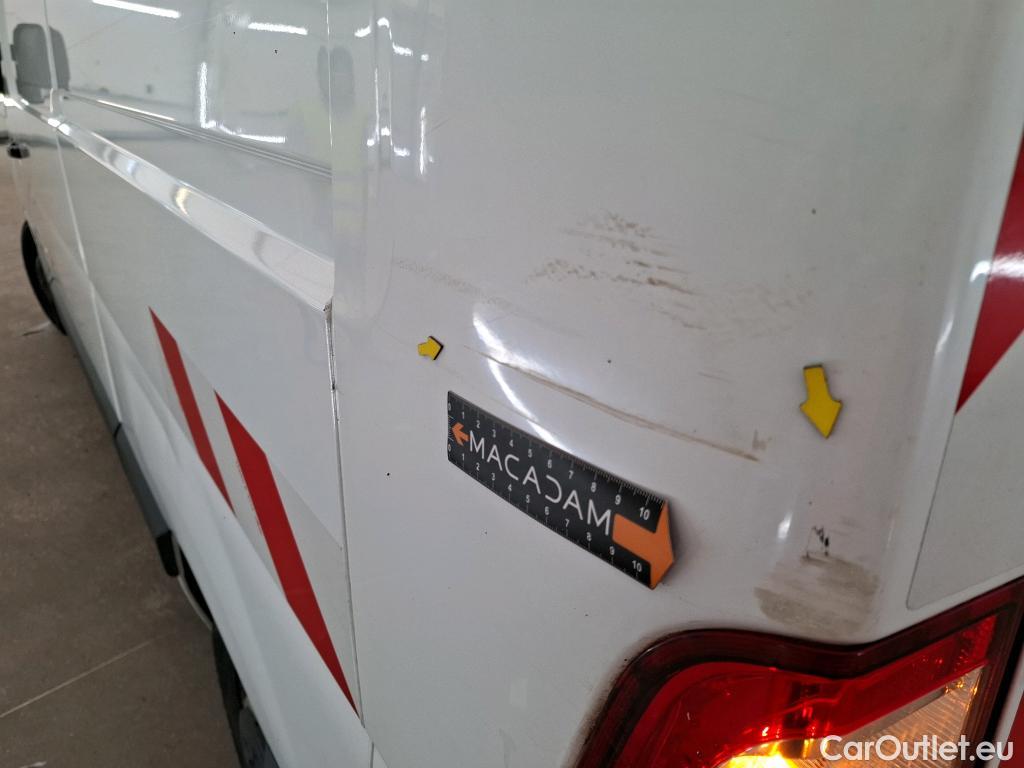 Renault  Master  III Fourgon L2H2 3 5 Grand Confort dCi #25