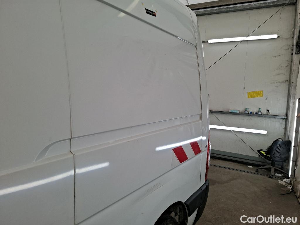 Renault  Master  III Fourgon L2H2 3 5 Grand Confort dCi #1