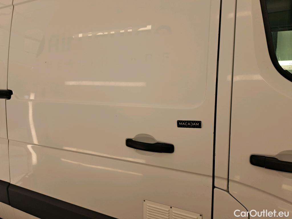  Renault  Master  III Fourgon L2H2 3 5 Grand Confort dCi 135CV BVM6 E6dT #11
