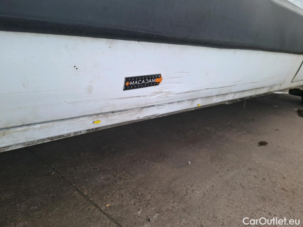  Renault  Master  III Fourgon L2H2 3 5 Grand Confort dCi #30