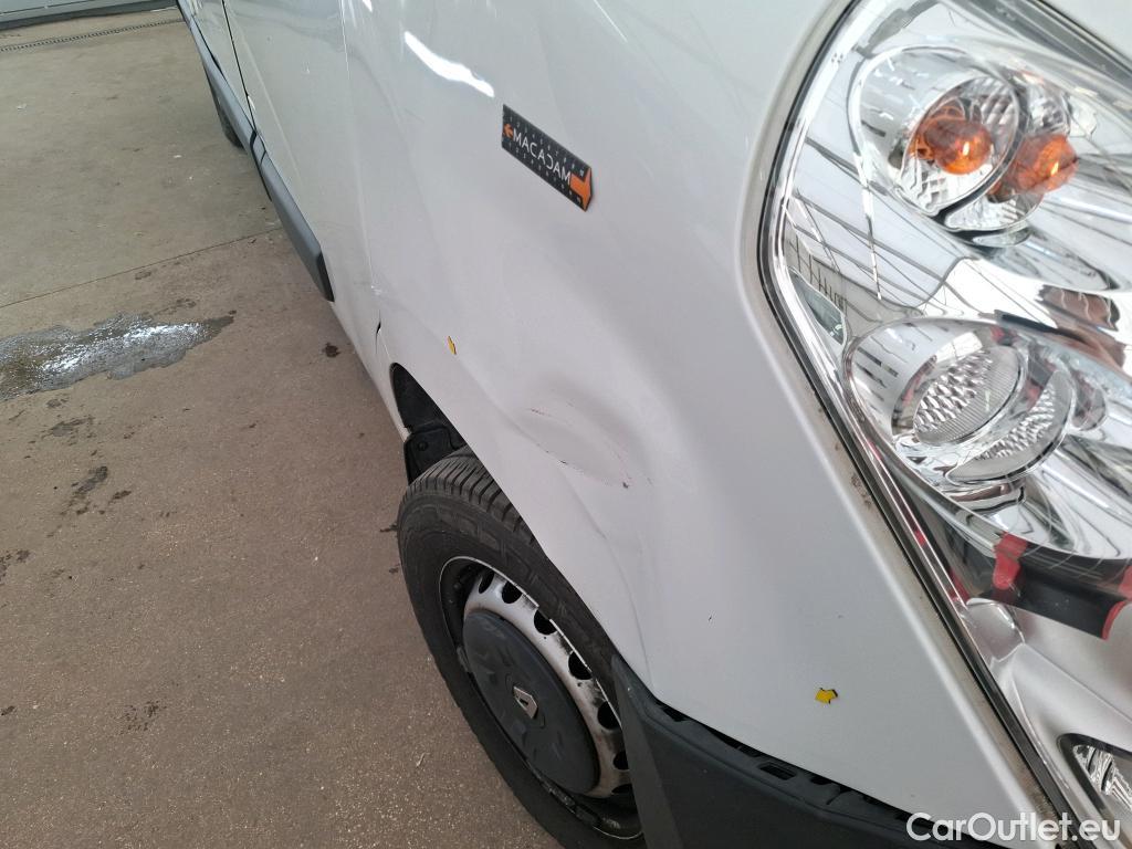  Renault  Master  III Fourgon L2H2 3 5 Grand Confort dCi #15