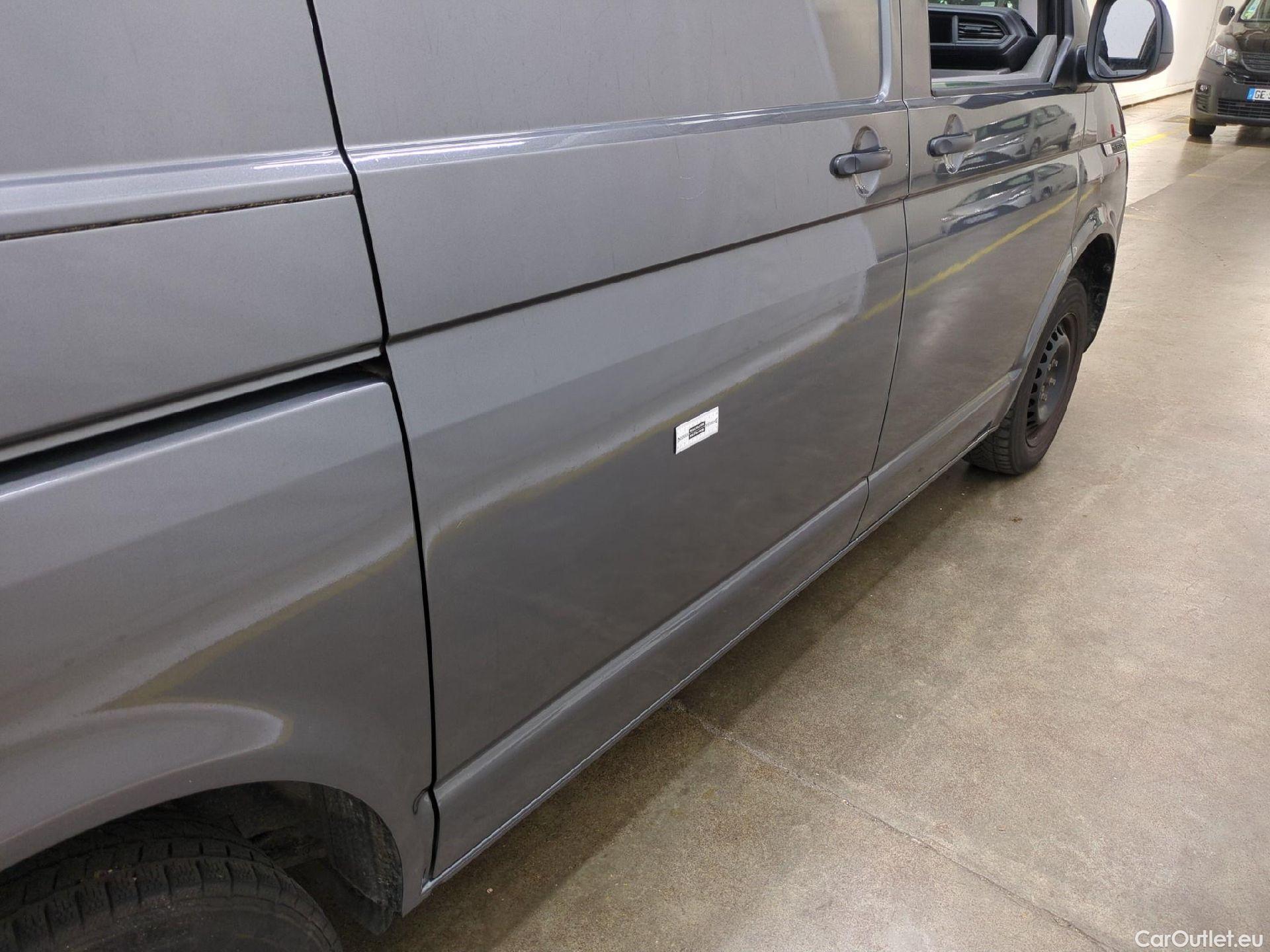  Volkswagen  Transporter VOLKSWAGEN  / 2019 / 4P / Fourgon tôlé 2.0 TDi 150 DSG7 L1H1 Business Line #33