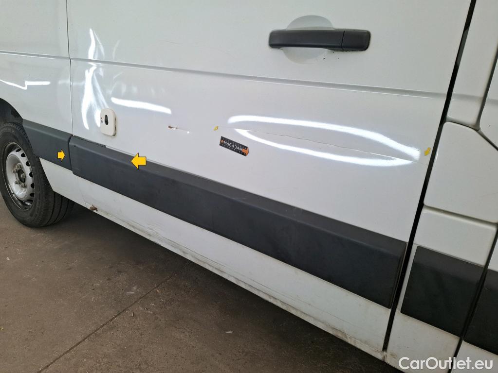  Renault  Master  III Fourgon L2H2 3 5 Grand Confort dCi #33