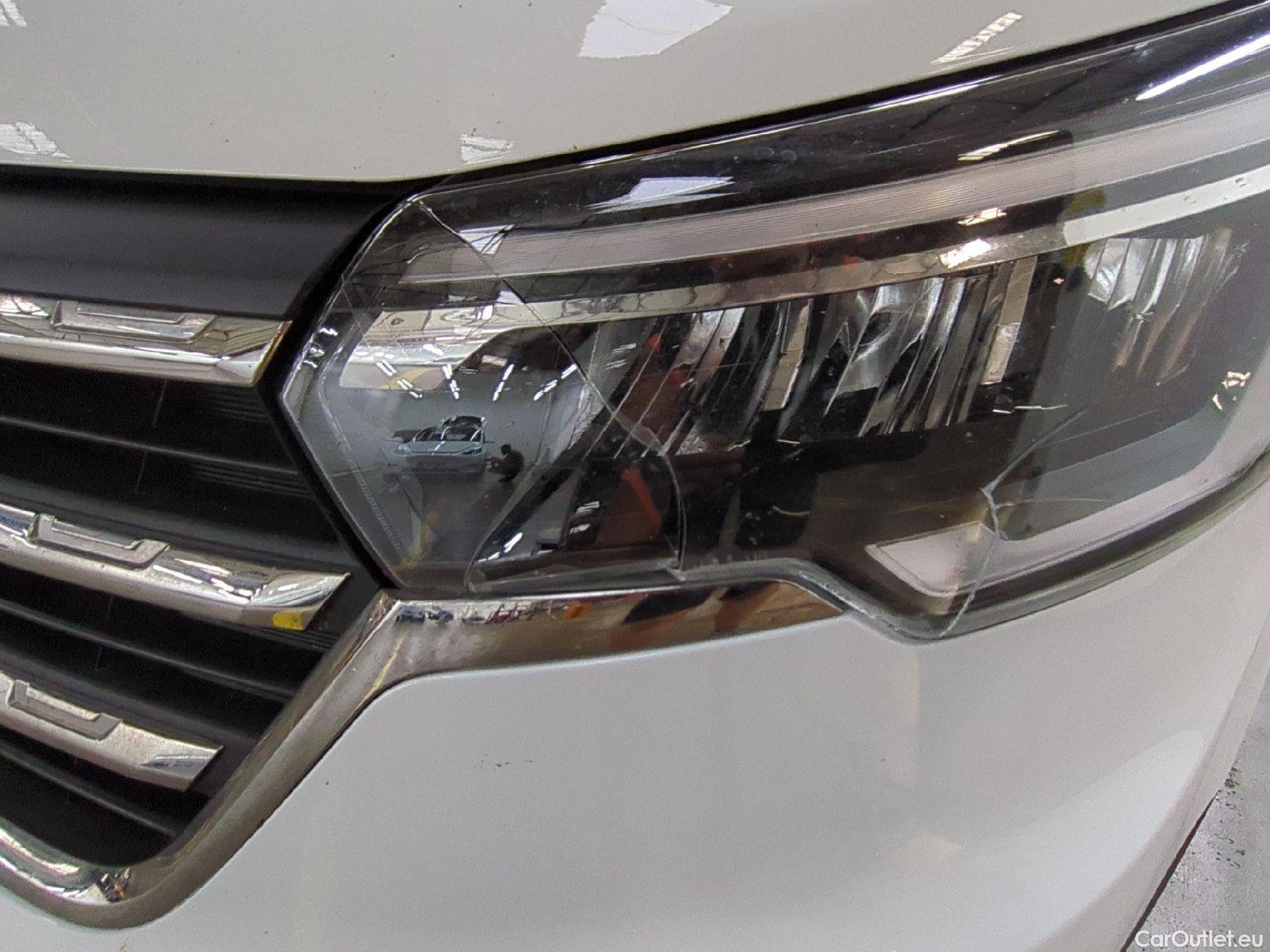  Renault  Trafic  Fourgon L2H1 3T Grand Confort 2.0 dCi 130CV BVM6 E6d #23