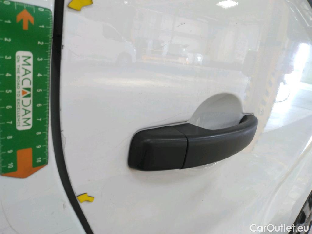  Renault  Trafic  Fourgon L2H1 1300 Confort 1.6 dCi #31