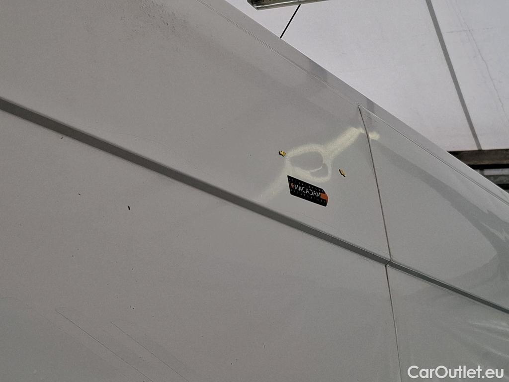  Renault  Master  III Fourgon L2H2 3 5 Grand Confort dCi #21