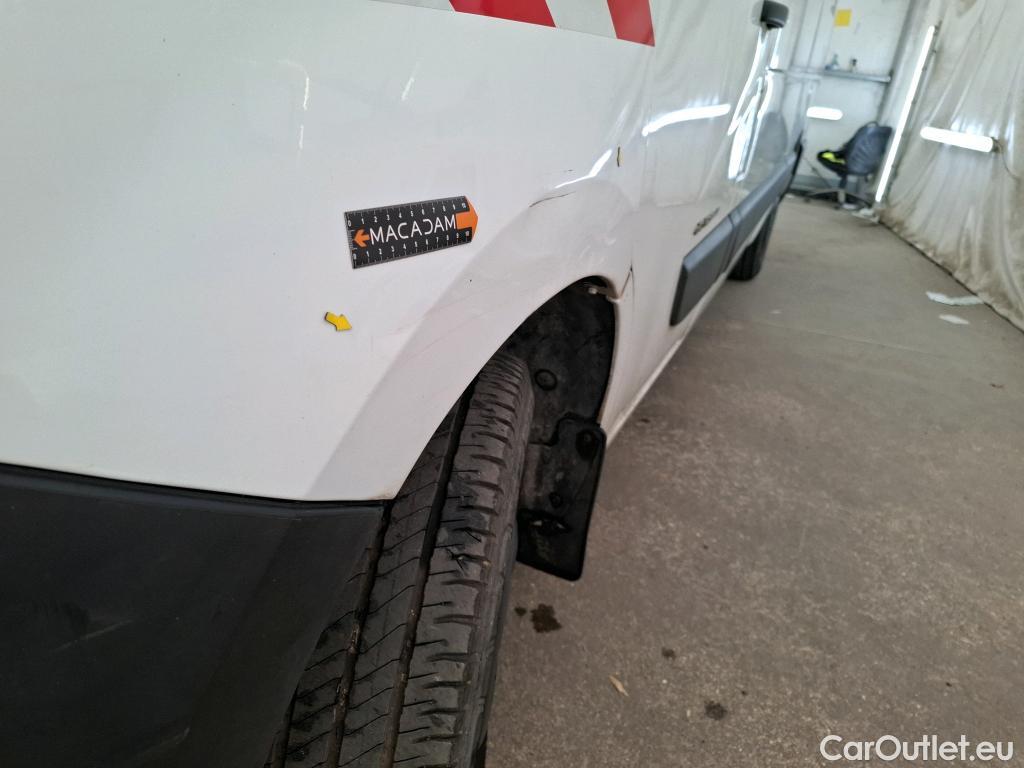  Renault  Master  III Fourgon L2H2 3 5 Grand Confort dCi #19