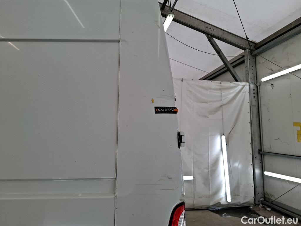  Renault  Master  III Fourgon L2H2 3 5 Grand Confort dCi #22
