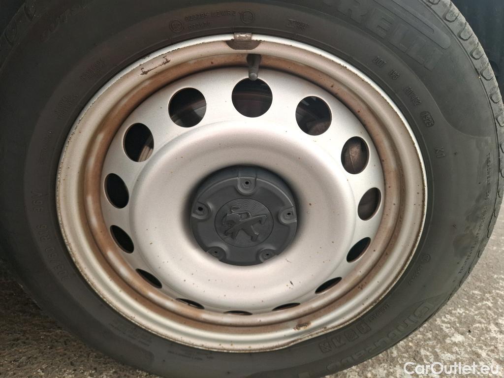 Peugeot  Partner  Asphalt L1 1.5 HDi 100CV BVM5 E6d #8