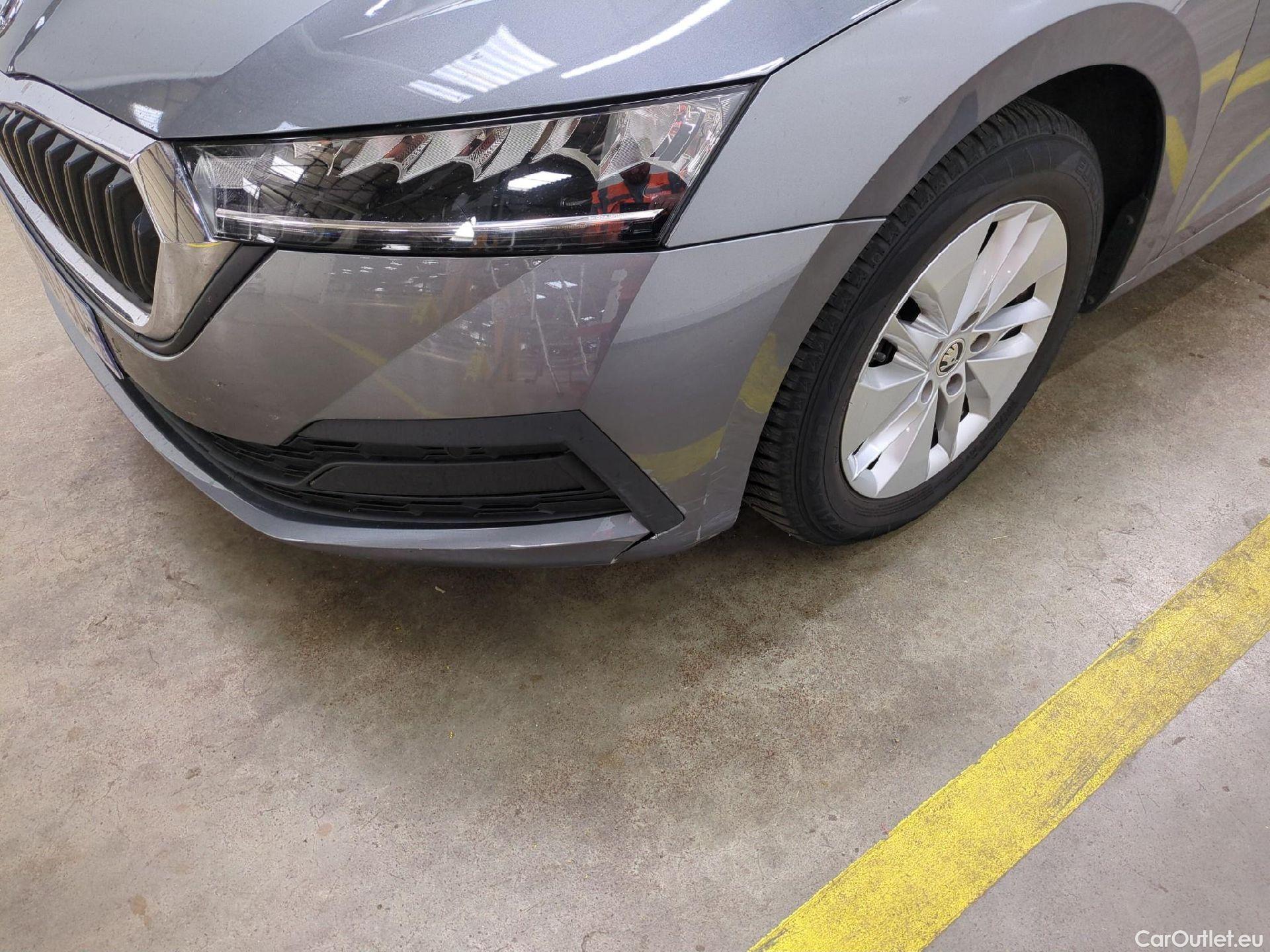  Skoda  Octavia SKODA  Combi / 2020 / 5P / Break 1.0 TSI mHEV e-TEC 110 DSG7 Business #8
