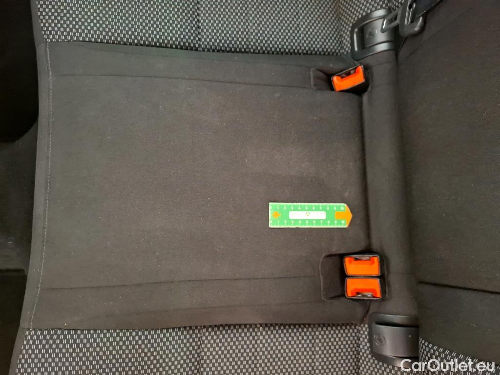  Skoda  Octavia  Berline Business Plus 1.6 TDI 110CV BVA7 E6 #38