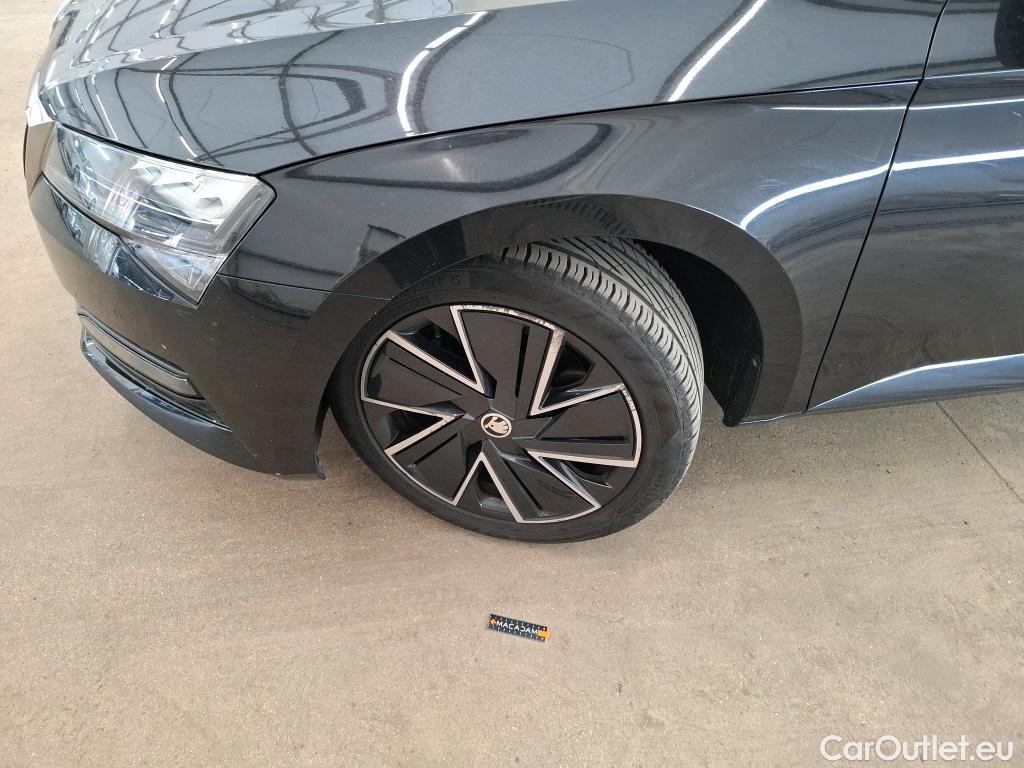  Skoda  Superb  Break Business 2.0 TDI 120CV BVA7 E6d #29