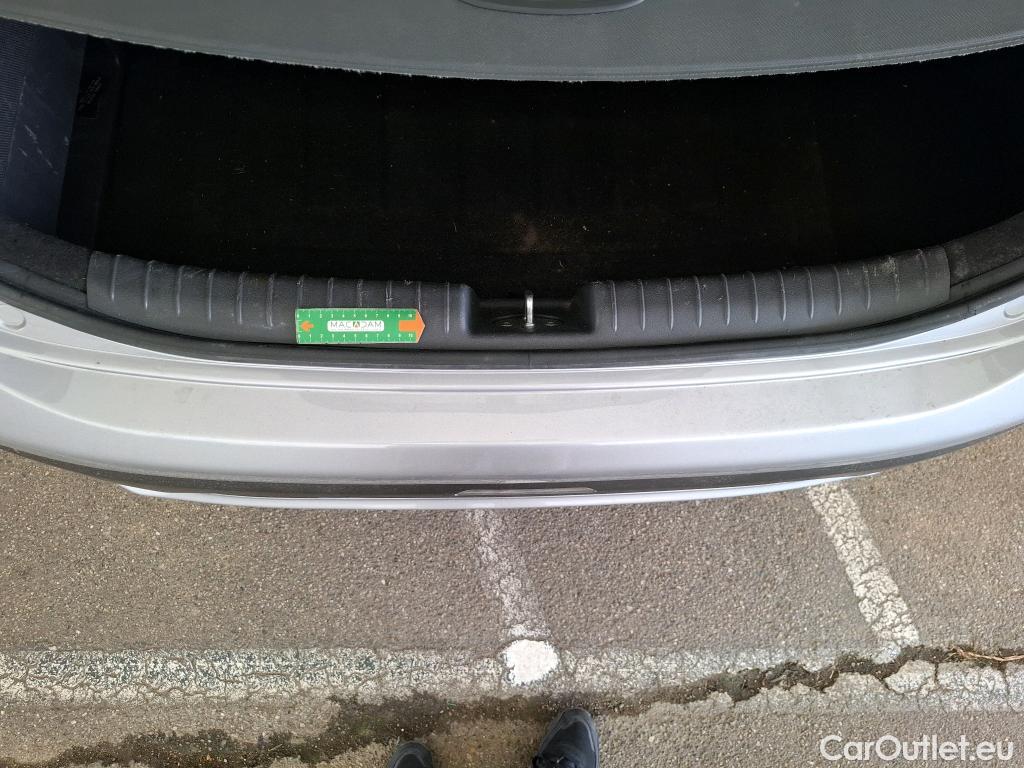  Hyundai   Ioniq Ioniq Business Hybrid 1.6 GDI 140CV BVA6 E6dT #60