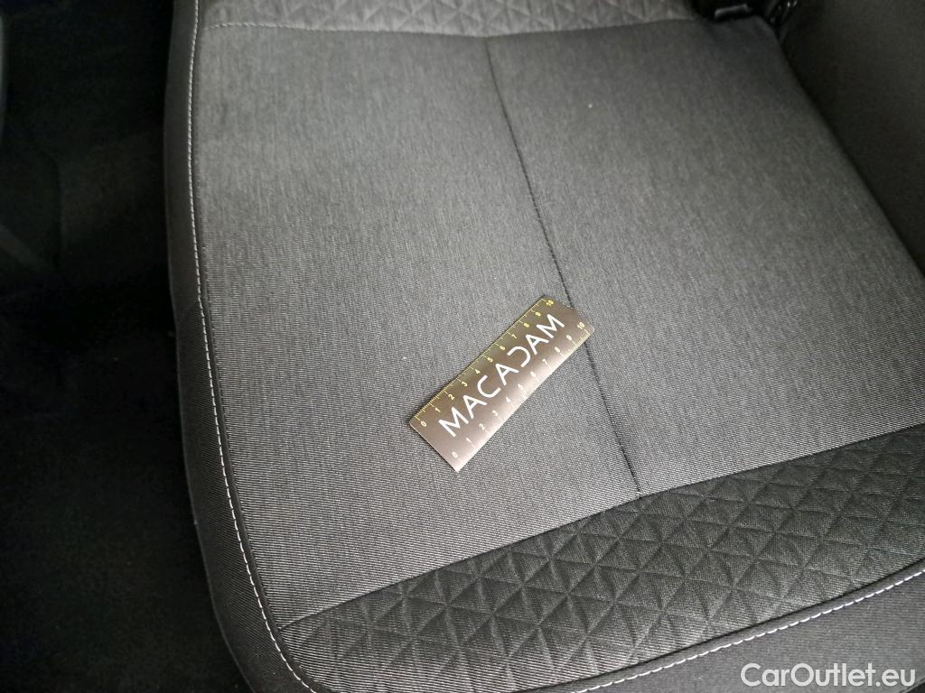  Renault  Captur  II Evolution 1.6 E-TECH Hybrid 145CV BVA6 E6d #34