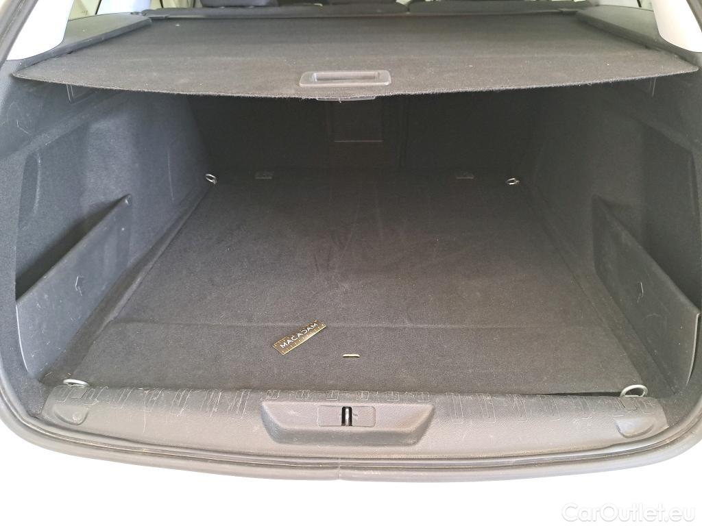  Peugeot  308  SW Allure Business 1.5 HDi 130CV BVA8 E6d #47