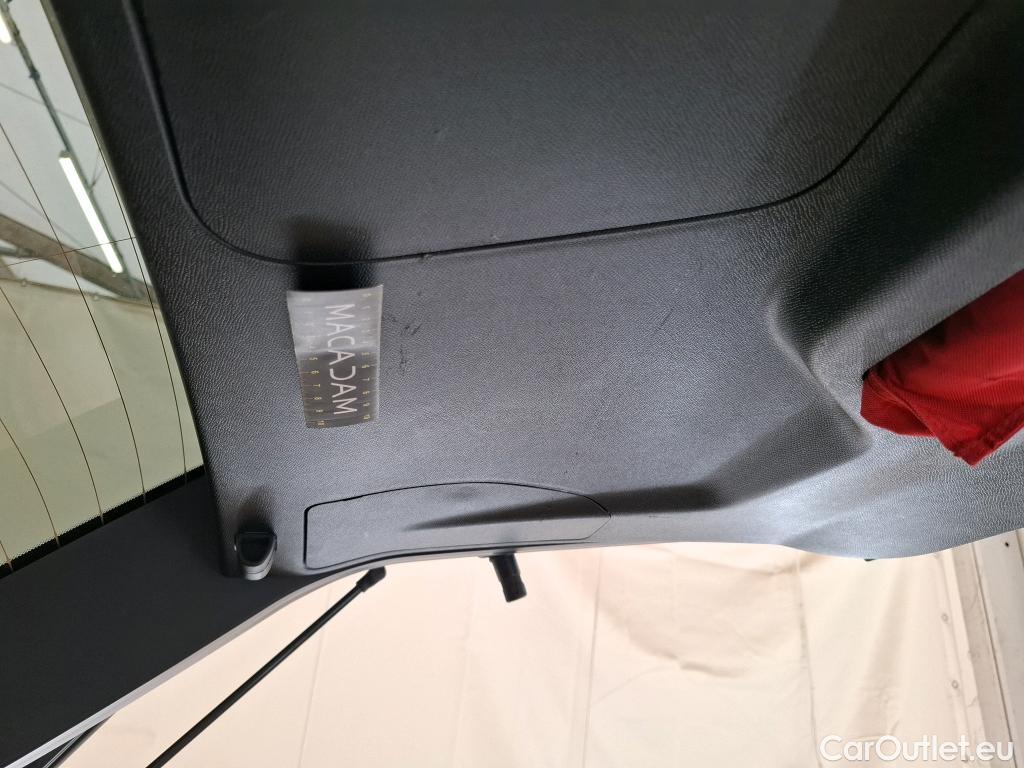  Peugeot  3008  II GT 1.2 PureTech 130CV BVA8 E6d #18