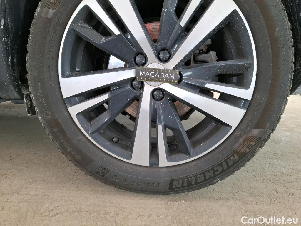  Peugeot  3008  II GT 1.2 PureTech 130CV BVA8 E6d #16