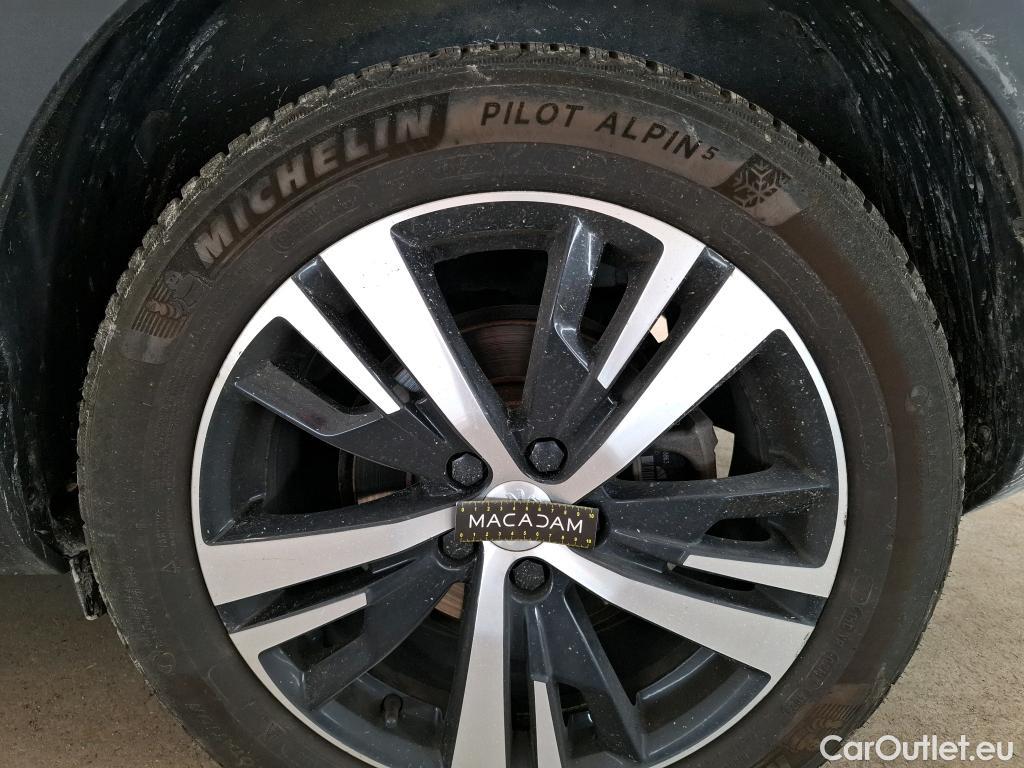  Peugeot  3008  II GT 1.2 PureTech 130CV BVA8 E6d #15