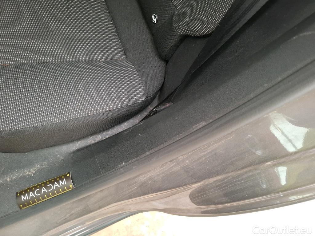 Citroen  C3 CITROEN  5p Berline BlueHDi 75 S&S BVM Feel Business #18