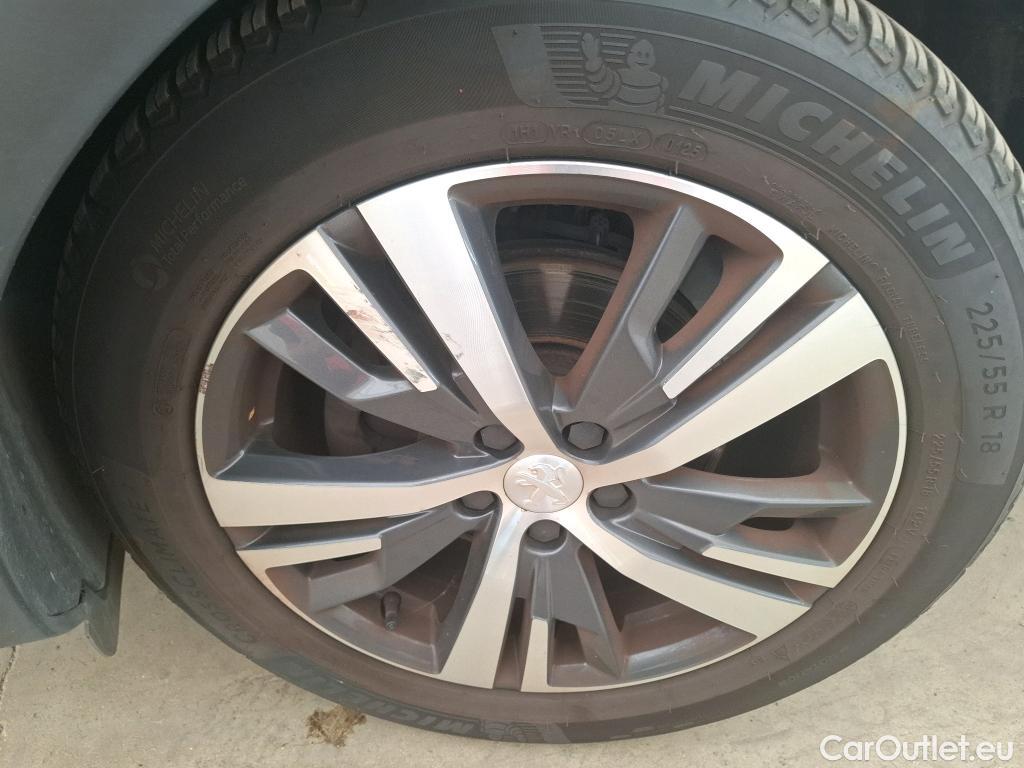  Peugeot  3008  II Allure Pack 1.5 HDi 130CV BVA8 E6d #1