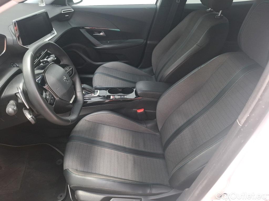  Peugeot  2008  Allure 1.5 HDi 130CV BVA8 E6d #42